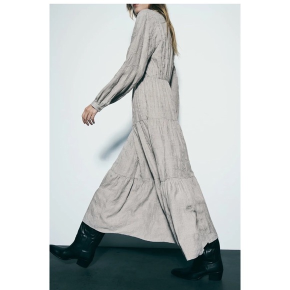 ZARA WOMAN GRAY EMBROIDERED TIERED MIDI DRESS - Picture 3 of 10